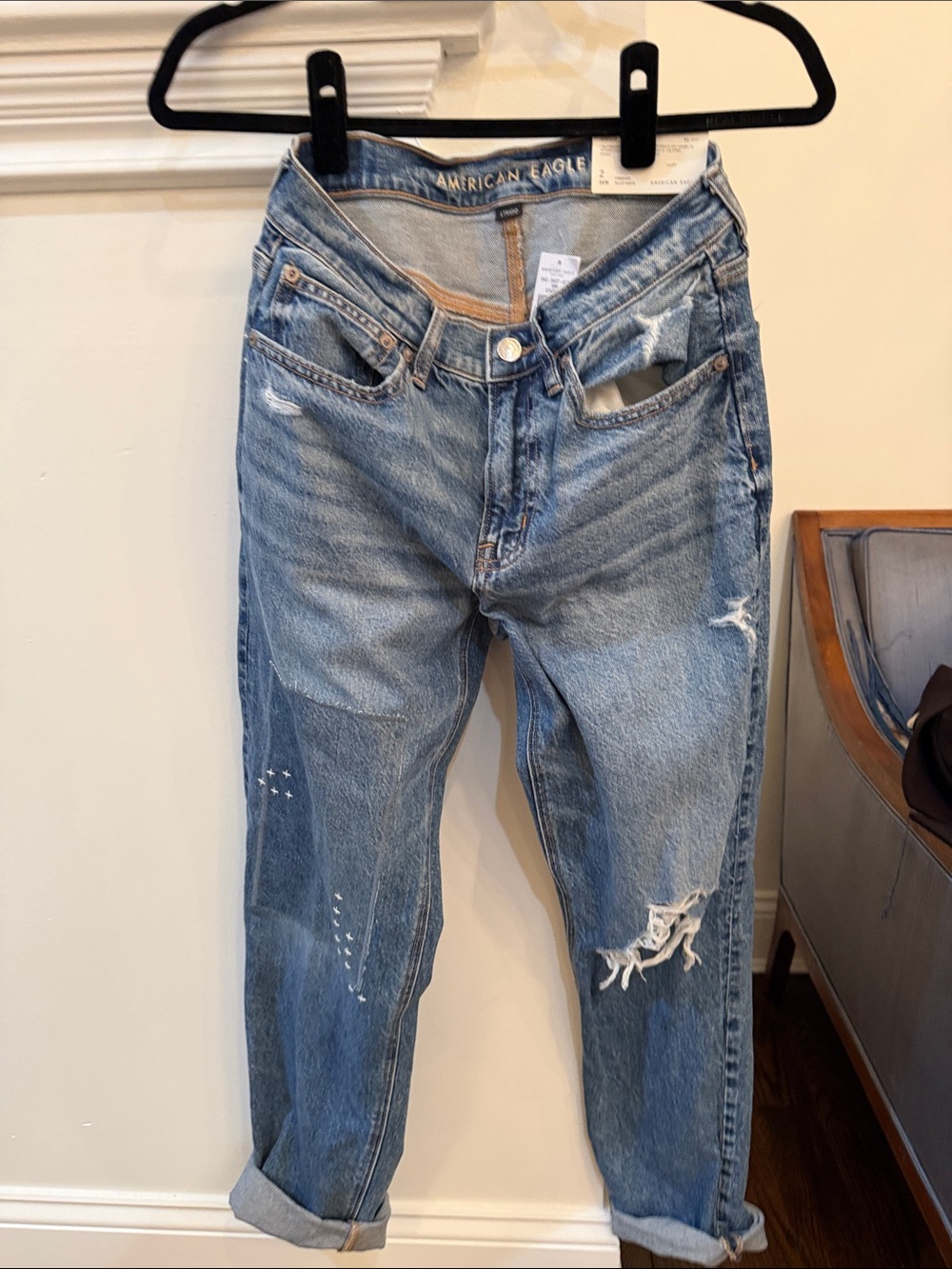 American Eagle Strigid 90s Straight patched Distressed cuffed Jeans